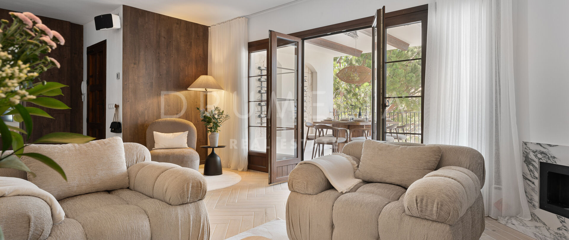 Duplex Penthouse de luxe dans l'urbanisation de Montepiedra- Golden Mile, avec vues panoramiques et caractéristiques sophistiquées