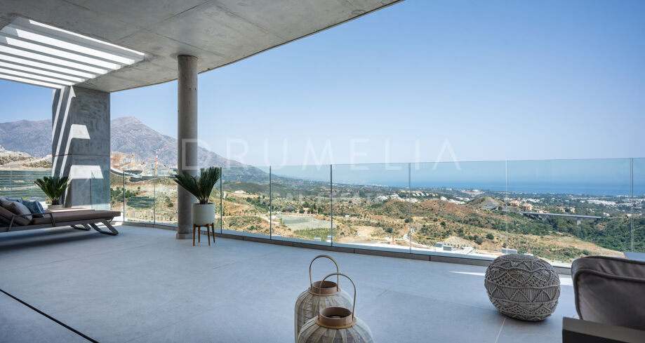 Vues panoramiques sur la mer : Penthouse luxueux dans le prestigieux Real de la Quinta Residential Country Club Resort, Benahavís