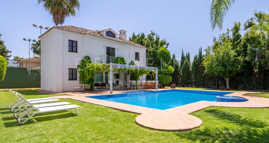 Magnificent classic Mediterranean luxury house in Guadalmina Baja, San Pedro de Alcantara, Marbella