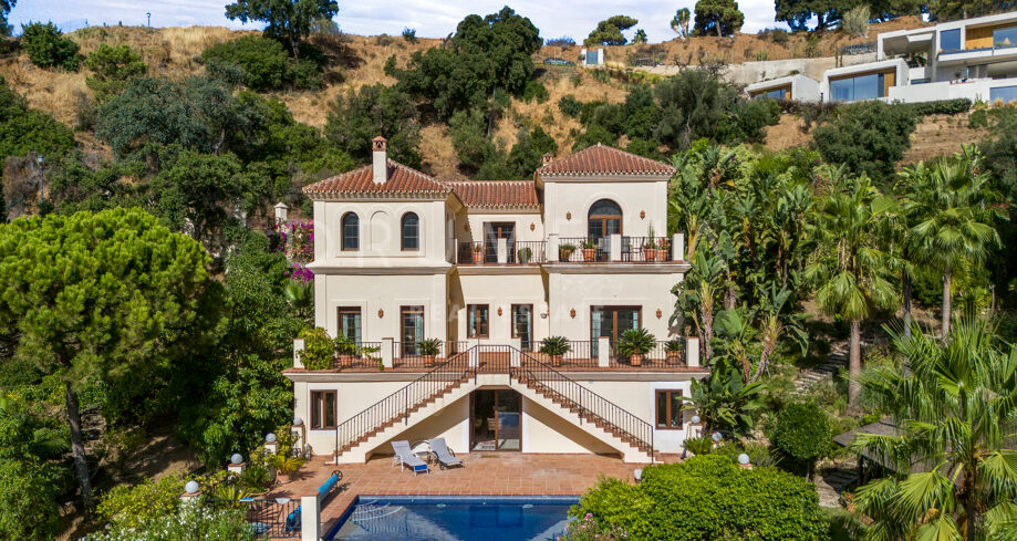 Maison de rêve avec Vue Incroyable sur La Montagne et Piscine Privée à Monte Mayor, Benahavis