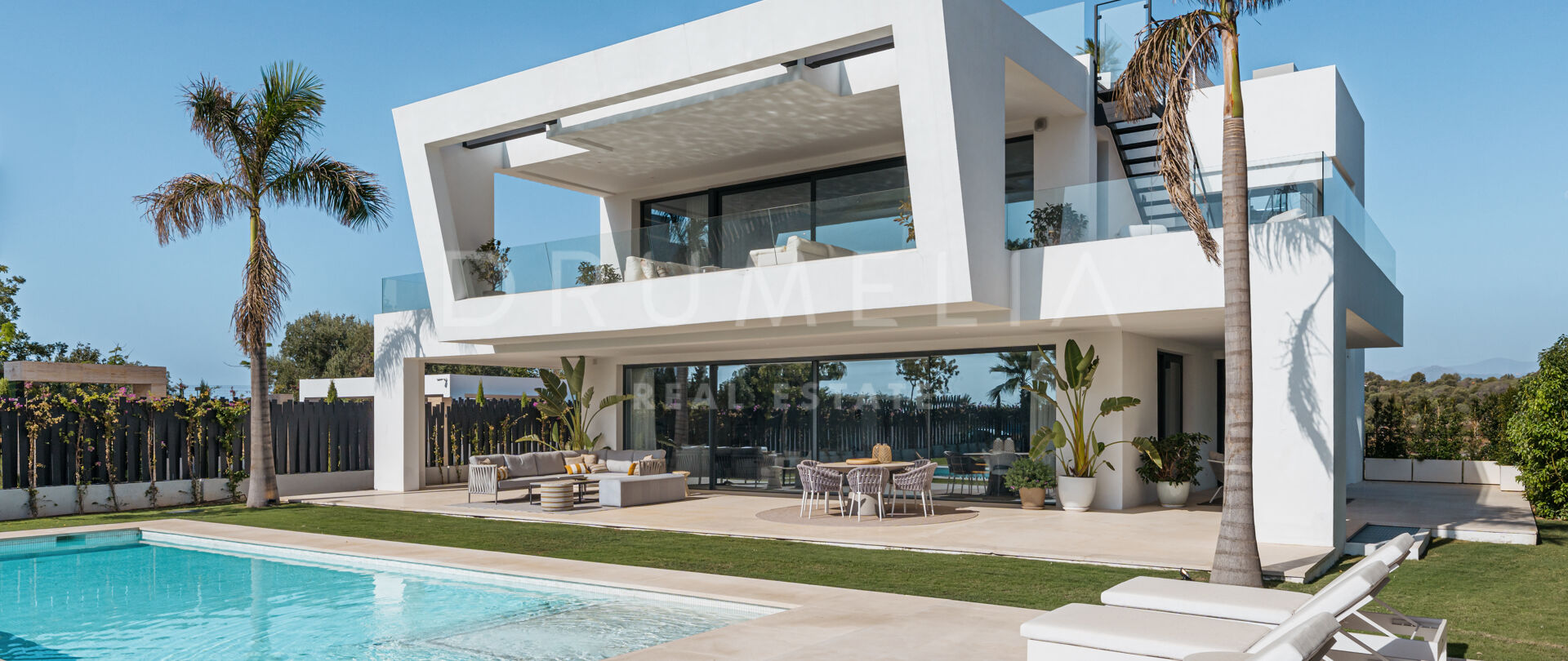 Atria 5 - Роскошная современная вилла в частном закрытом сообществе, Золотая миля Марбельи