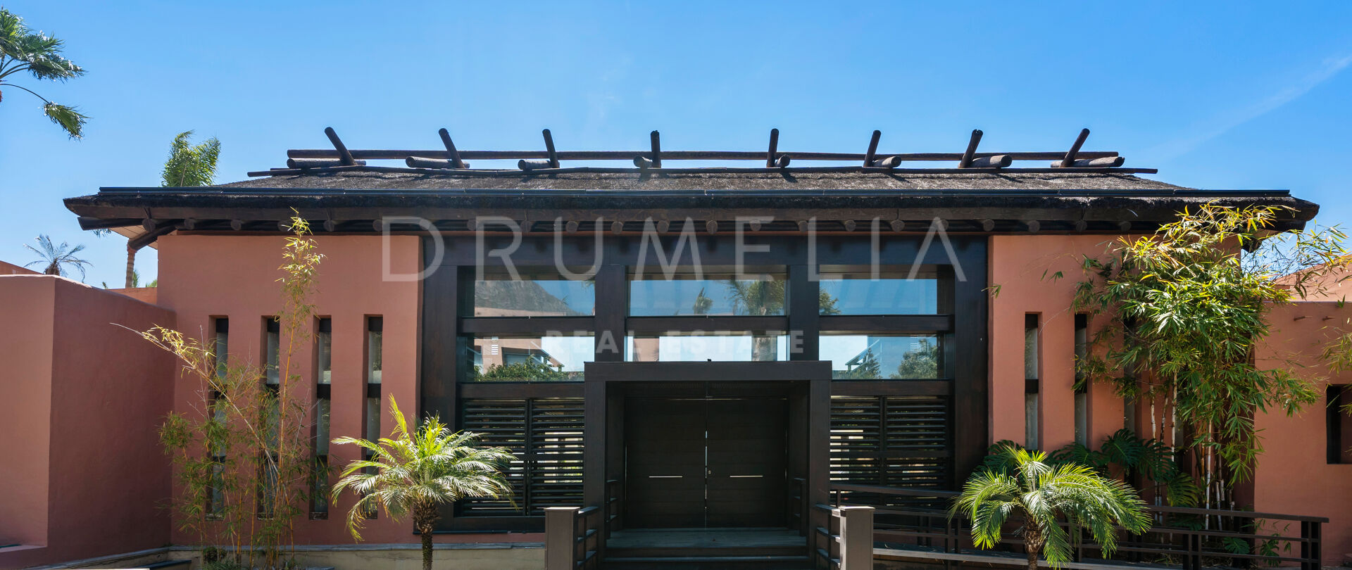 Commercial Premises Situated in the Prestigious Marbella Golden Mile