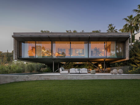 Buitengewone golfvilla met uitzicht op zee en het meer in Los Flamingos