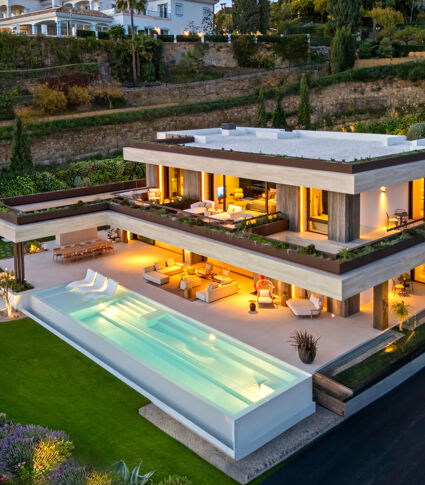 Lujosa villa de estilo contemporáneo con vistas panorámicas al mar, Benahavís