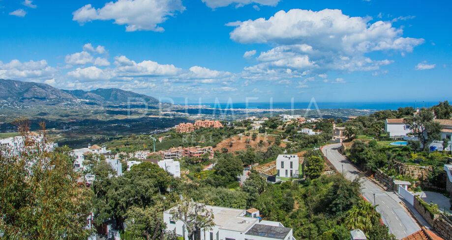 Terrain à bâtir à La Mairena, Marbella Est