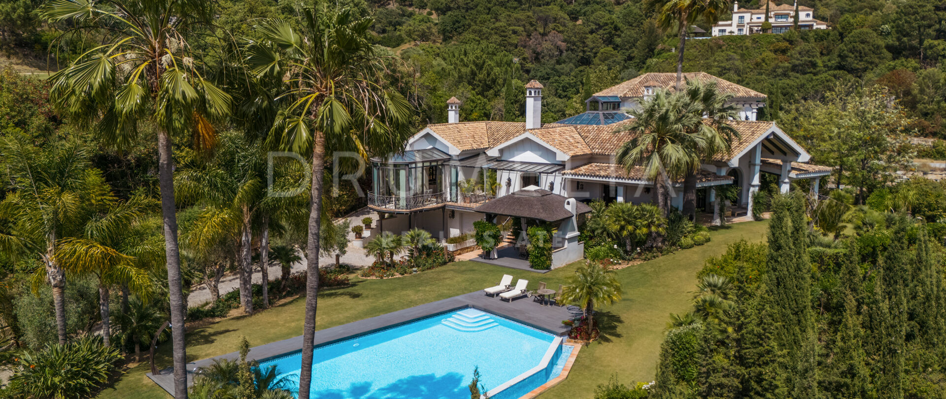 CASA OLIVO - Espectacular villa familiar de lujo con preciosas vistas en La Zagaleta, Benahavis