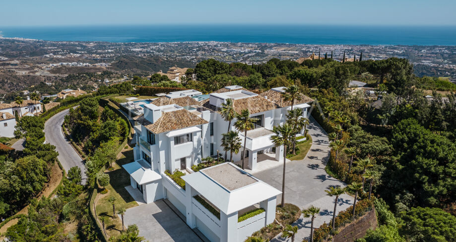 CASA VALENTINO - Fantastisk luksuriøst herskapshus med panoramautsikt i La Zagaleta, Benahavis