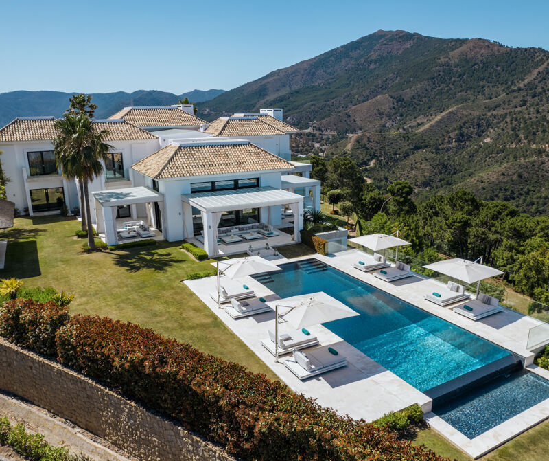 CASA VALENTINO - Unique Luxury Mansion with panoramic views in La Zagaleta, Benahavis