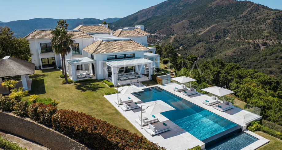 CASA VALENTINO - Fantastisk luksuriøst herskapshus med panoramautsikt i La Zagaleta, Benahavis