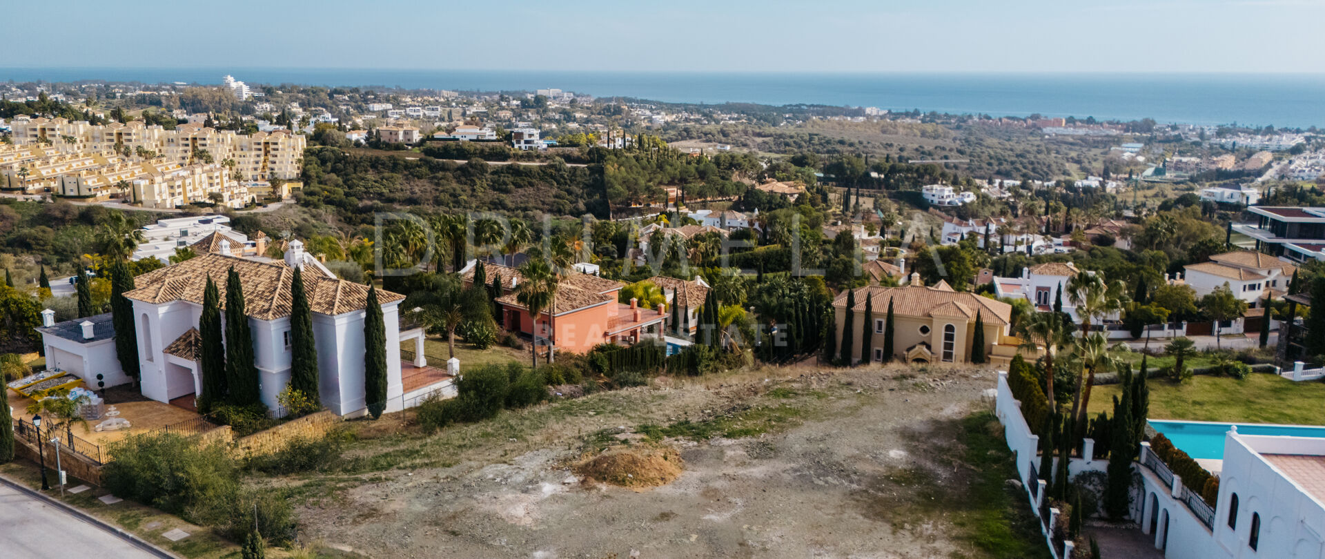 Grundstück mit Panoramablick zu verkaufen in Los Flamingos, Benahavís