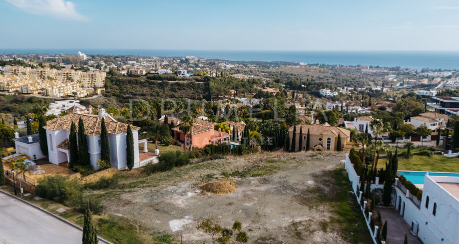 Terrain avec vue panoramique à vendre à Los Flamingos, Benahavís