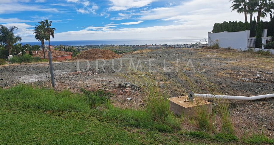 Perceel met panoramisch uitzicht te koop in Los Flamingos, Benahavís