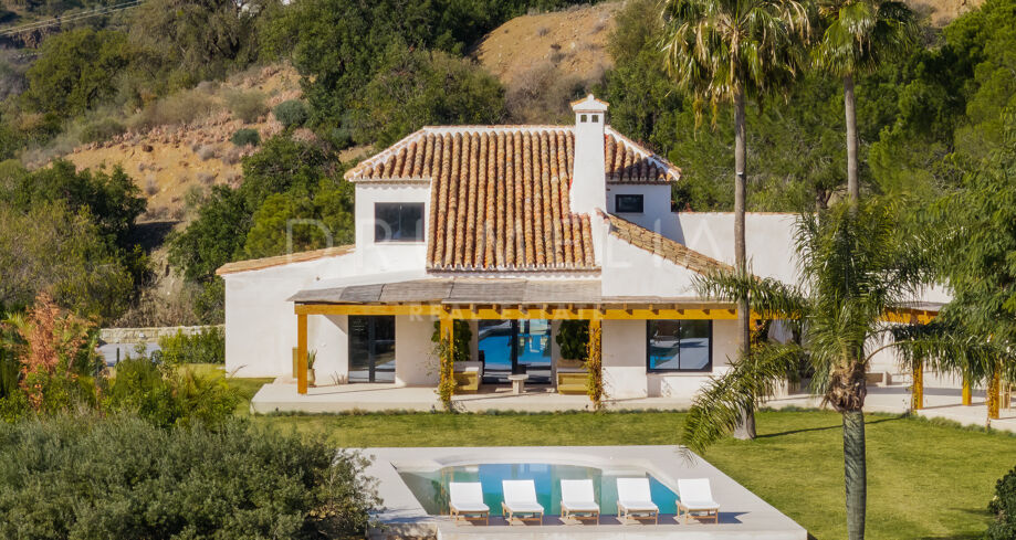 Villa på avskild landsbygd med panoramautsikt över havet, Estepona