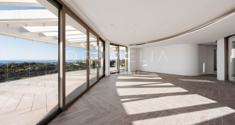 The View Zenith - Brand-new modern luxurious penthouse with unforgettable panoramic sea views in Benahavís