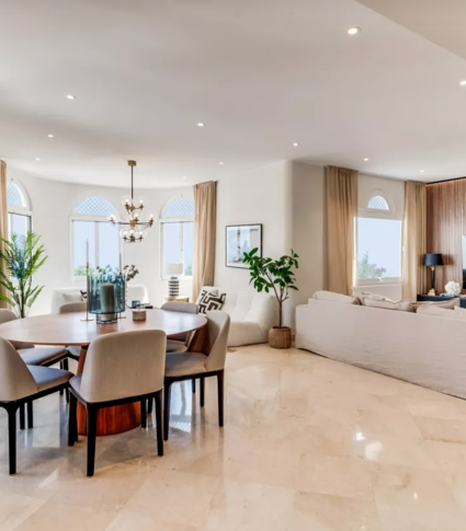 Penthouse for sale in Jardines de Colgantes, in Marbella Golden Mile