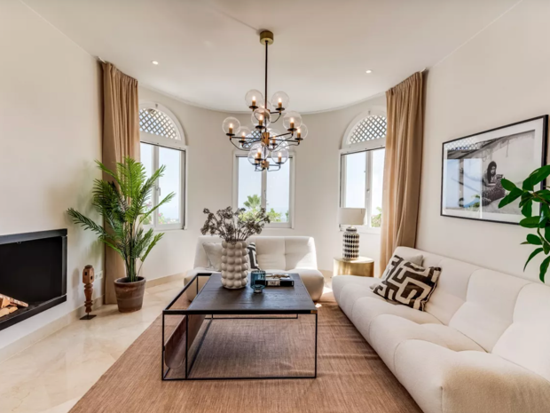 Dwupoziomowy penthouse na sprzedaż w Marbella's Golden Mile Jardines de Colgantes