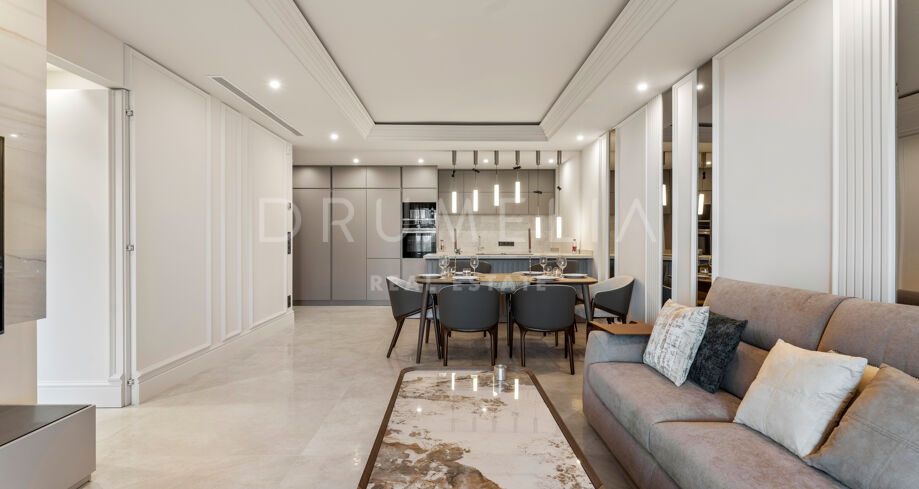 Lujoso apartamento renovado en primera línea de playa en Cabo Bermejo