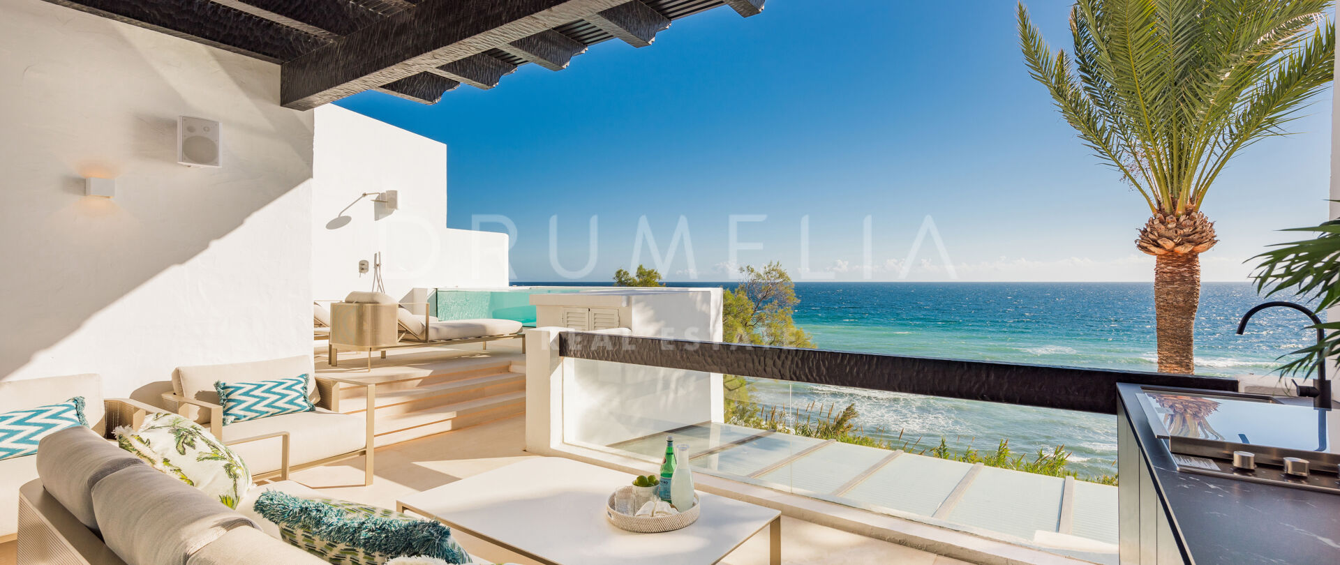 Zweistöckiges Penthouse zu verkaufen in Puente Romano, Marbella Goldene Meile