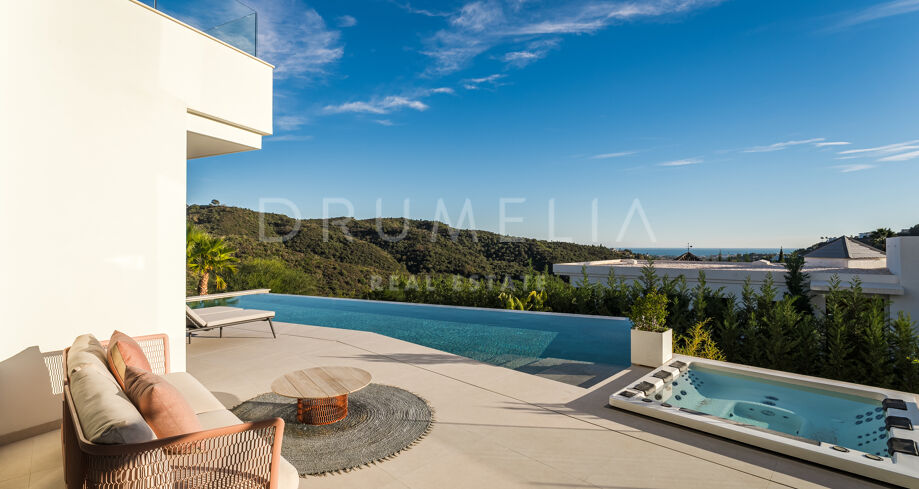 Lomas 10 - Modern brand new Villa in Prestigious Lomas de la Quinta, Marbella with Stunning Sea and Mountain Views