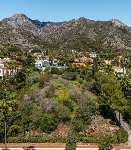 The Courtyard - Exclusive Sea and Mountain Views Plot with South Orientation in Sierra Blanca- Marbella