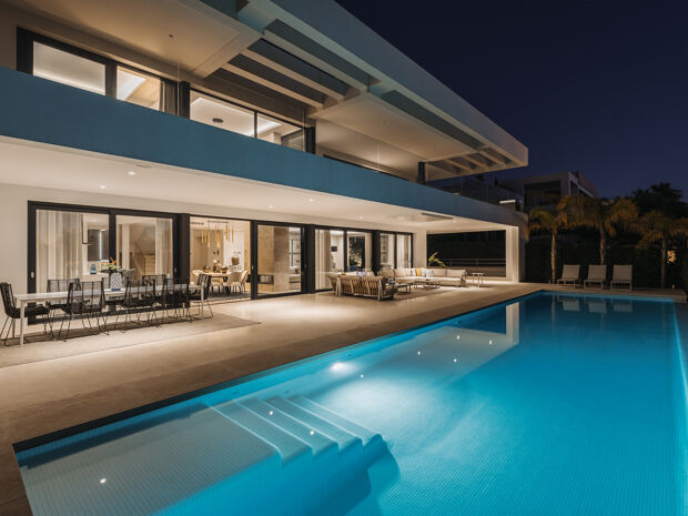 Luxueuse villa moderne avec vue sur les montagnes dans le prestigieux Los Olivos, Haza del Conde, Nueva Andalucía