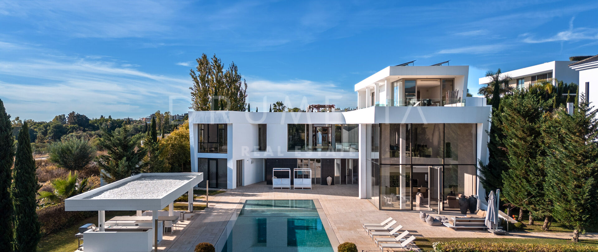 Moderne/zeitgenössische Luxusvilla in erster Reihe am Golfplatz mit atemberaubendem Panorama, Los Flamingos, Benahavis