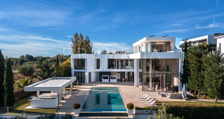 Moderne/zeitgenössische Luxusvilla in erster Reihe am Golfplatz mit atemberaubendem Panorama, Los Flamingos, Benahavis
