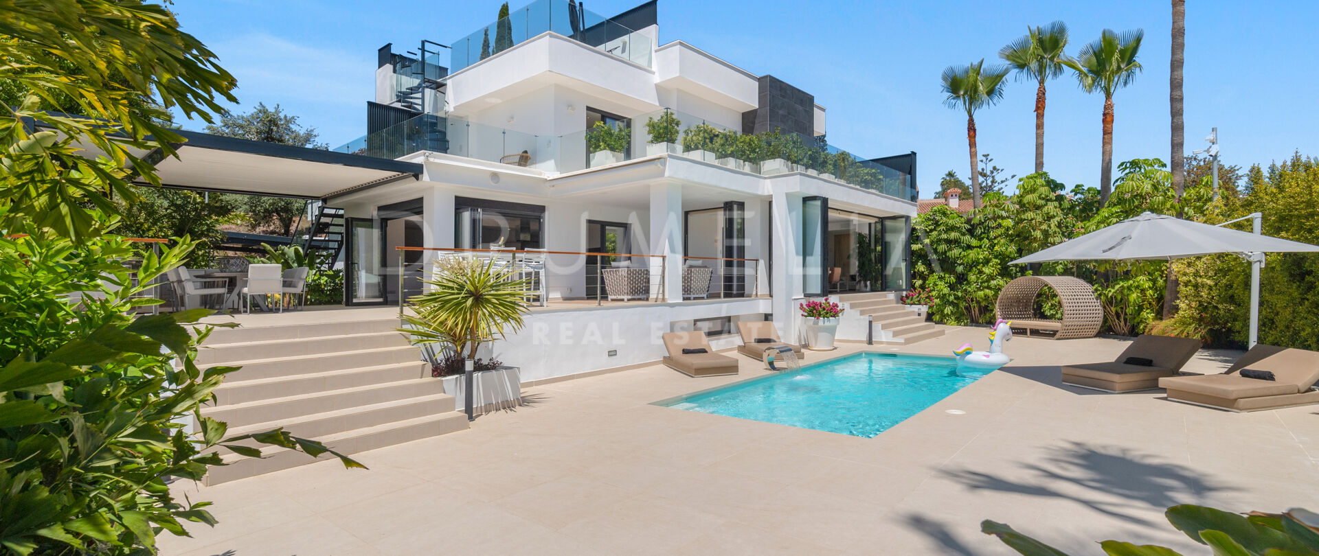 Stunning contemporary luxury villa with panoramic sea and mountain views, El Rosario, Marbella East.