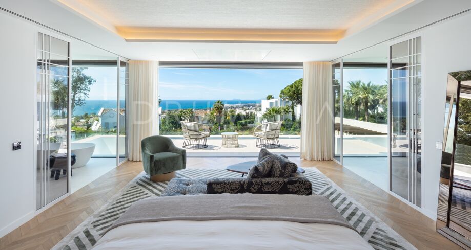 Prachtige ultra-moderne luxe villa met zeezicht in elite Sierra Blanca, Golden Mile van Marbella