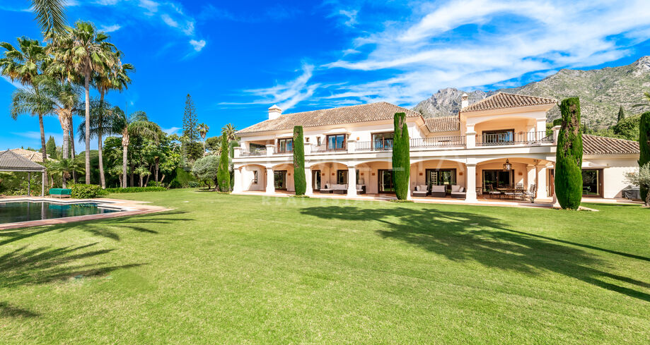 Magnífica gran villa andaluza de lujo con gran parcela, Sierra Blanca, Milla de Oro de Marbella