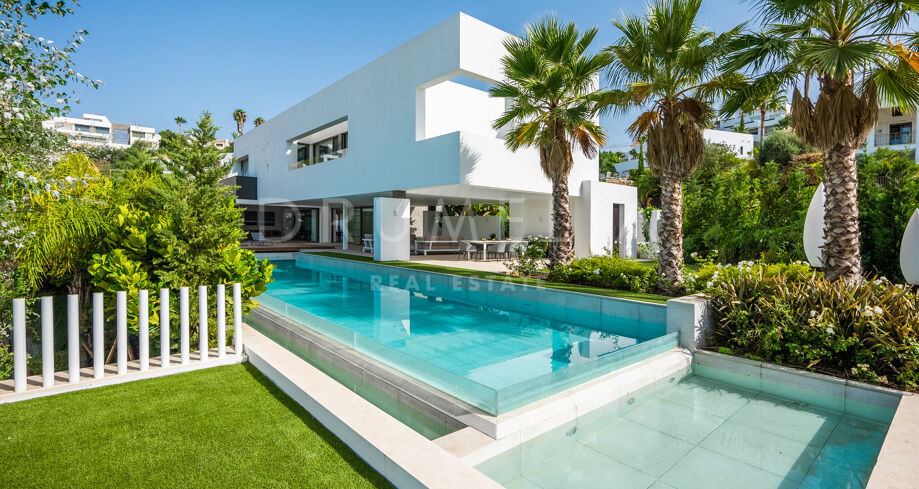 Villa ecoeficiente y de estilo contemporáneo en venta en La Alquería, Benahavis