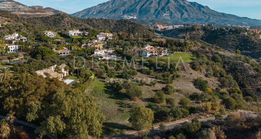 Utmärkt tomt med imponerande panoramautsikt i exklusiva Vega del Colorado, Benahavis