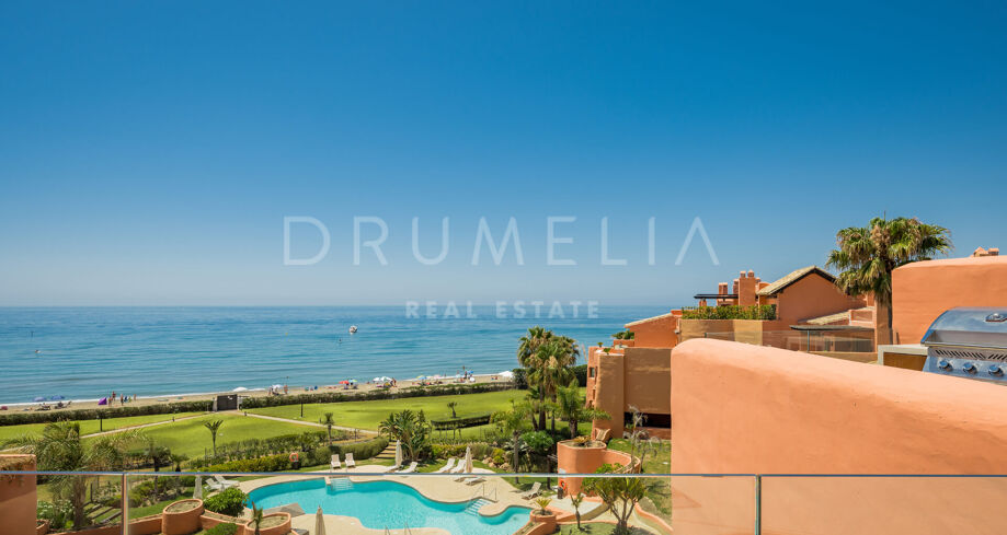 Beachfront Modern Luxury Duplex Penthouse with Sea Views in La Morera, Marbella East