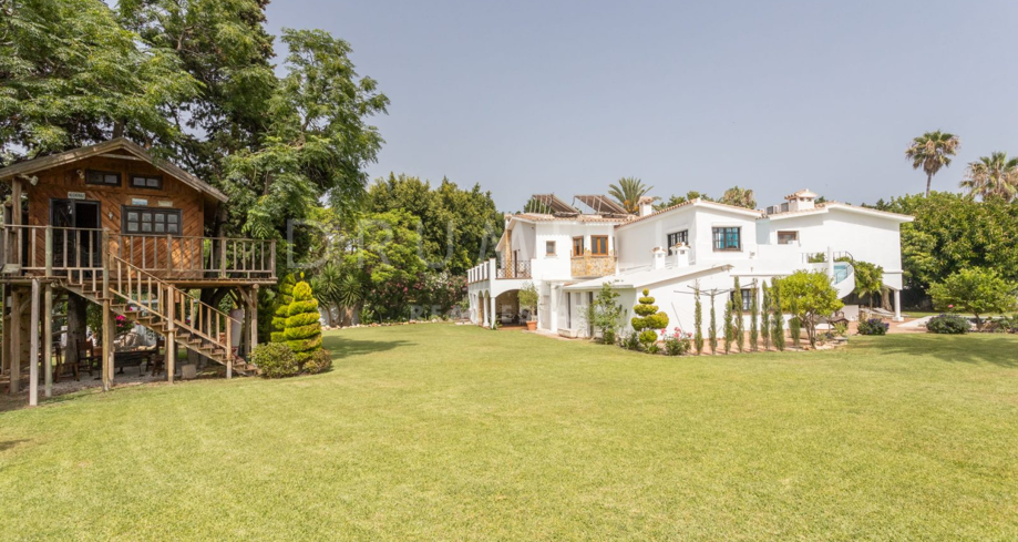 Beautiful Golfside Villa for sale in Guadalmina Baja, Marbella.