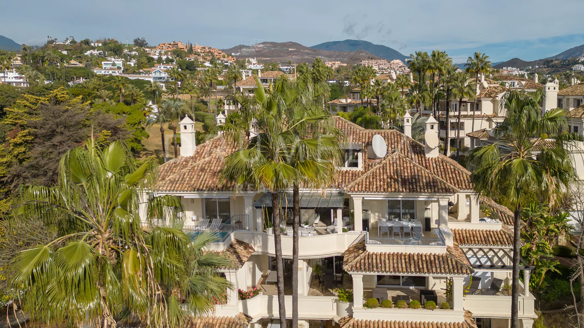 Fabulous Duplex Penthouse with private pool overlooking the golf course ... - Private Penthouse Rentals With Parking And Golf Course Views