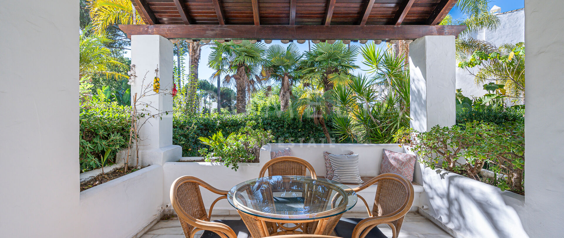 Garden Apartment within walking distance to the beach for sale in Marbella Golden Mile.