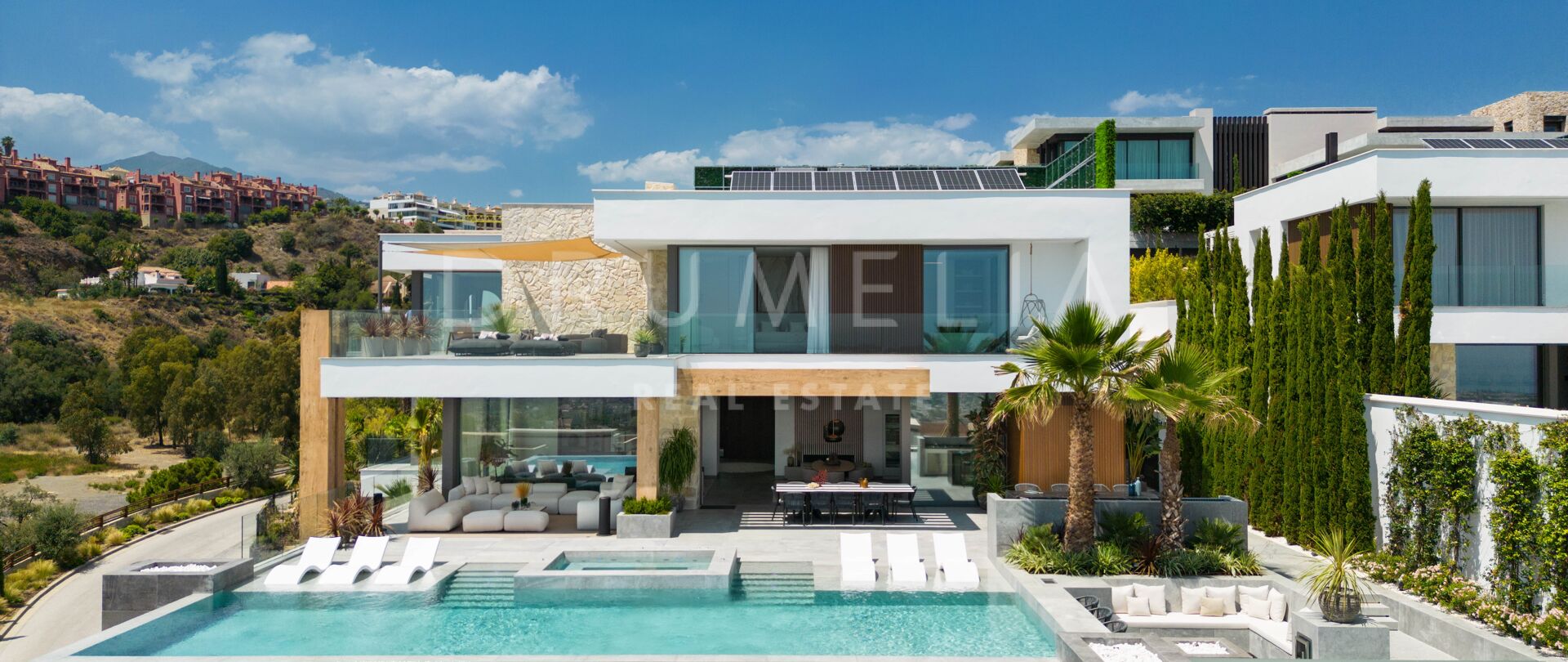 State-of-the-art contemporary villa with panoramic sea views in The Hills, La Quinta, Benahavís