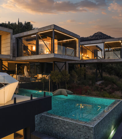 Casa Flotante -Breath-taking frontline golf new modern villa in luxury Marbella Club Golf Resort