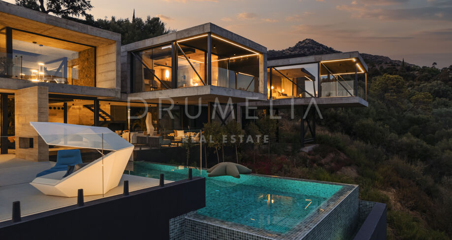 Casa Flotante- Impresionante villa moderna en primera línea de golf en el lujoso Marbella Club Golf Resort