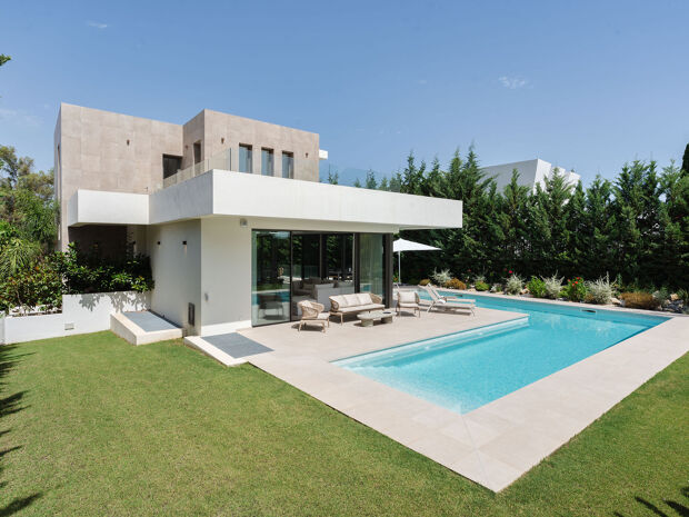 Spektakularna, zupełnie nowa, nowoczesna willa w La Cerquilla, Nueva Andalucia, Marbella
