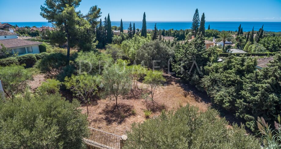 Doskonała duża działka w Rocio de Nagüeles, Marbella Golden Mile