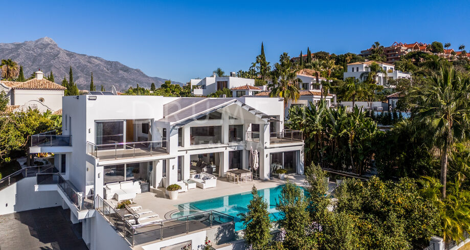 Impresionante villa moderna de lujo en el prestigioso Los Naranjos Golf Club, Nueva Andalucia, Marbella