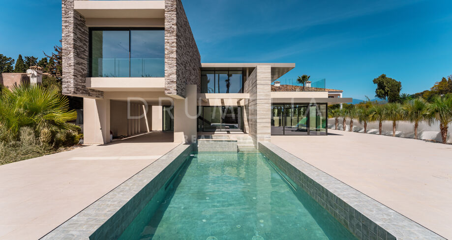 Pavilions 1 - Brand-new State-of-the-art Contemporary-style High-end Villa located beachside in Cortijo Blanco, San Pedro