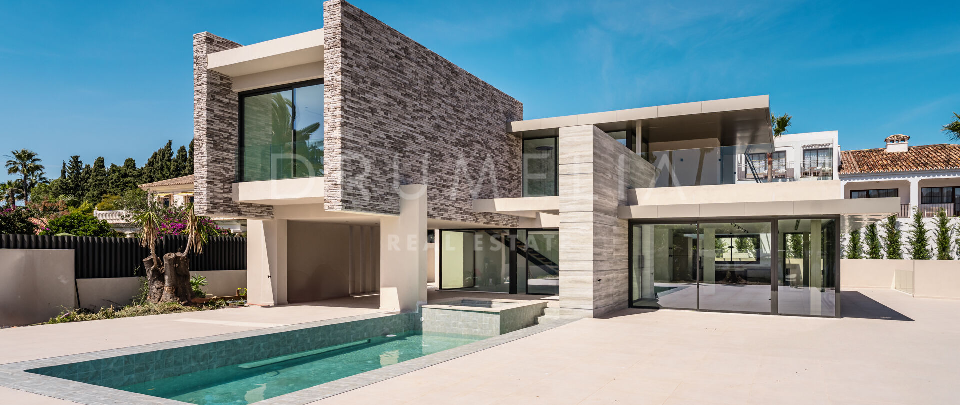 Pavilions 1 - Brand-new State-of-the-art Contemporary-style High-end Villa located beachside in Cortijo Blanco, San Pedro