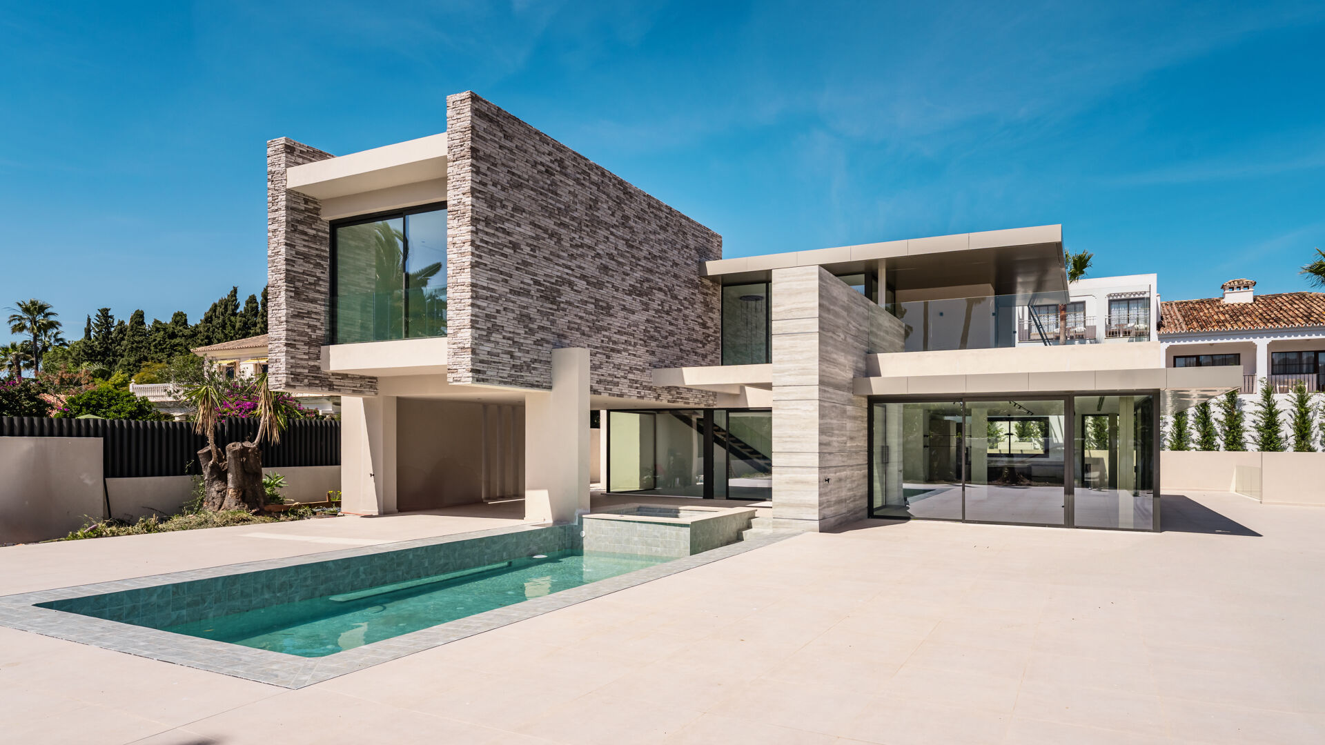 Pavilions 1 - Villa haut de gamme neuve et ultra-moderne de style contemporain, située en bord de mer à Cortijo Blanco, San Pedro.