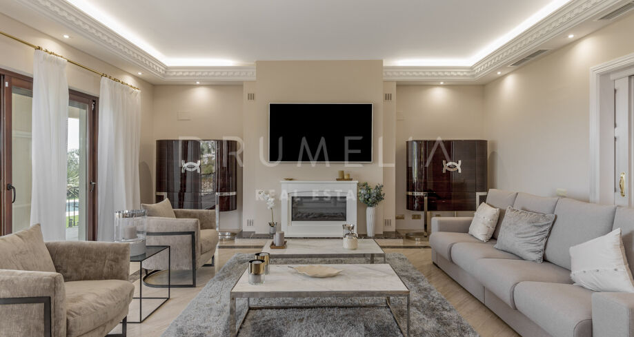 Znakomita odnowiona luksusowa willa ze spektakularnymi panoramicznymi widokami w El Paraiso Alto, Benahavis