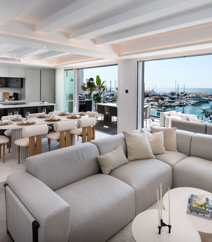 Stunning Luxury Apartment Frontline Puerto Banus