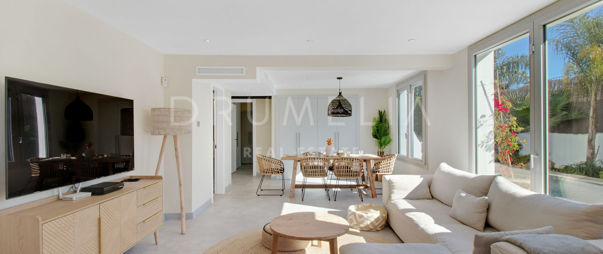 Villa de luxe rénovée en bord de mer avec piscine privée à Linda Vista, San Pedro, Marbella