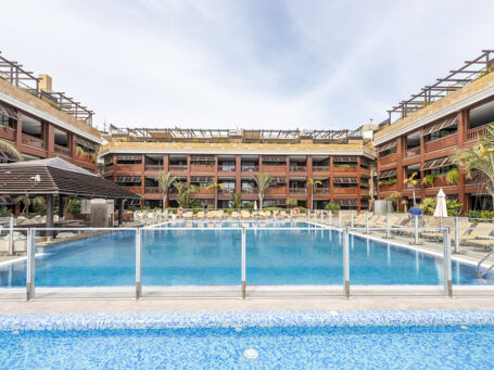 Luxury frontline beach apartment with breath-taking sea views in Guadalpin Banus, Marbella