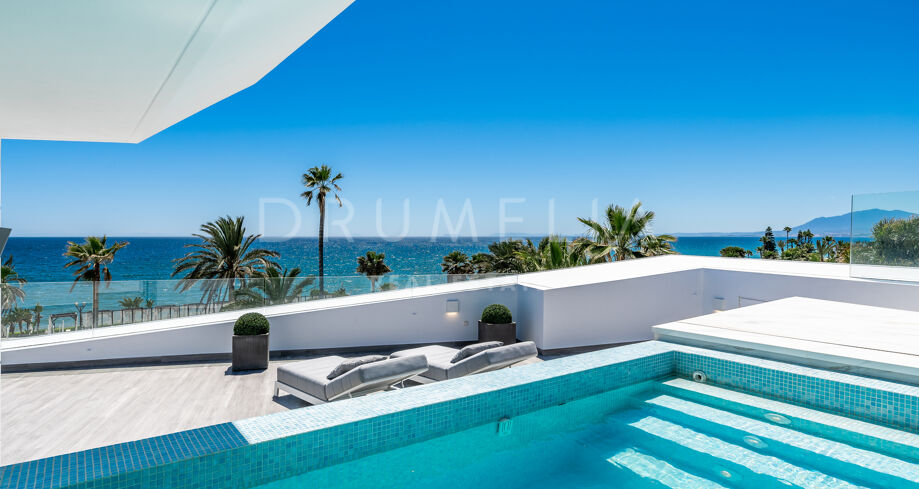 Villa Sapphire - New Outstanding Waterfront Modern House, Los Monteros Playa, Marbella East